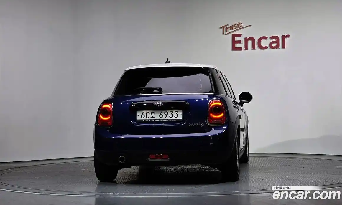 Mini Cooper 2017 1.5 гидро в Москве № 198475, фото 4