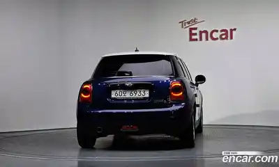 Mini Cooper 2017 1.5 гидро в Москве № 198475, миниатюра 4