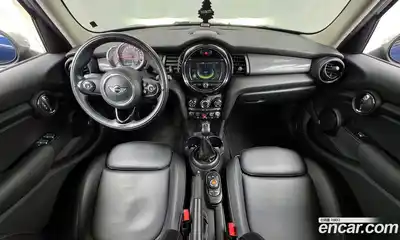 Mini Cooper 2017 1.5 гидро в Москве № 198475, миниатюра 7