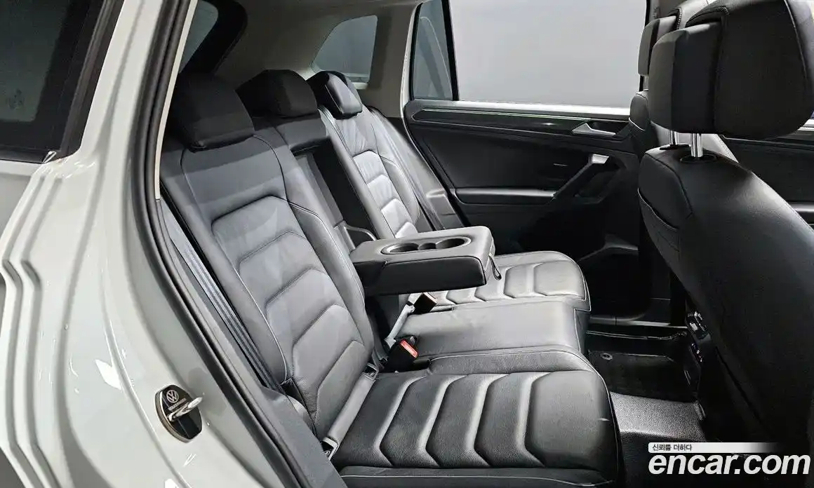 Volkswagen Tiguan 2022 2.0 гидро в Москве № 198978, фото 12