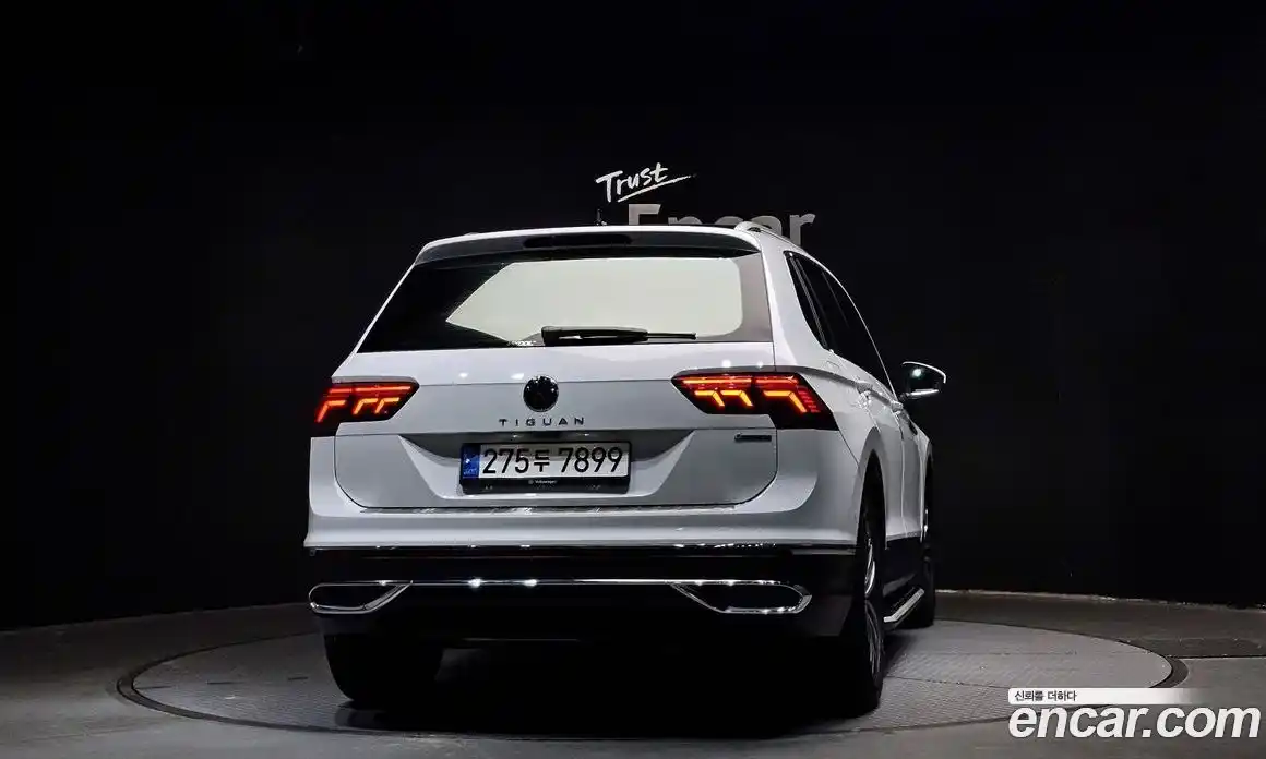 Volkswagen Tiguan 2022 2.0 гидро в Москве № 198978, фото 4