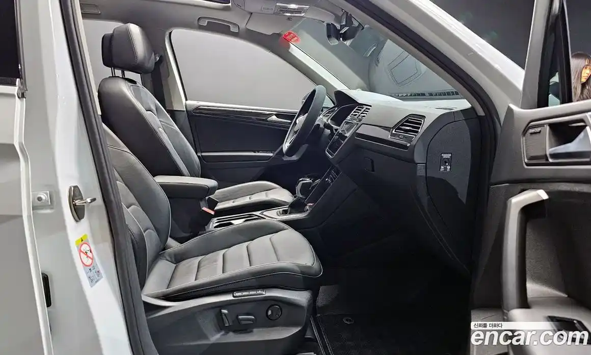 Volkswagen Tiguan 2022 2.0 гидро в Москве № 198978, фото 10