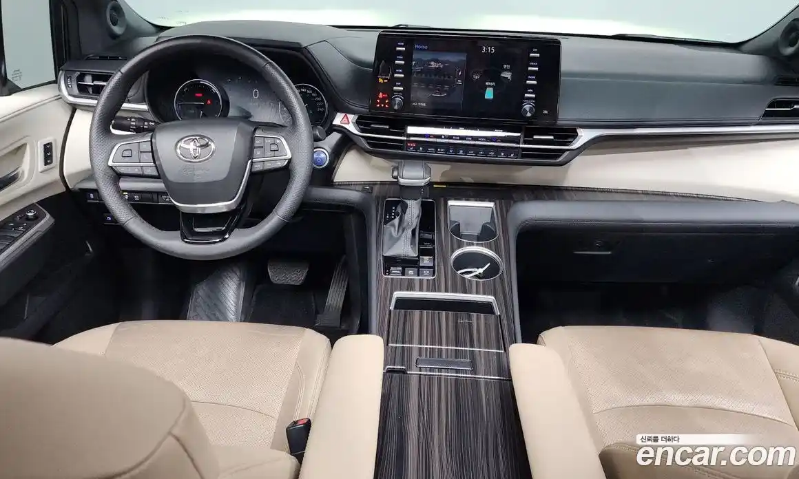 Toyota Sienna 2023 2.5 гидро в Москве № 199598, фото 7