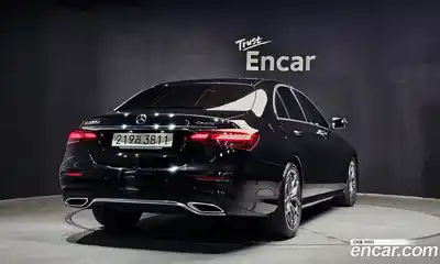 Mercedes-Benz E-Class 2023 1.9 гидро в Москве № 200510, миниатюра 2