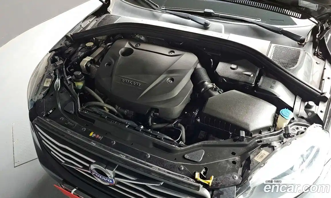 Volvo XC60 2017 2.0 гидро в Москве № 201045, фото 6