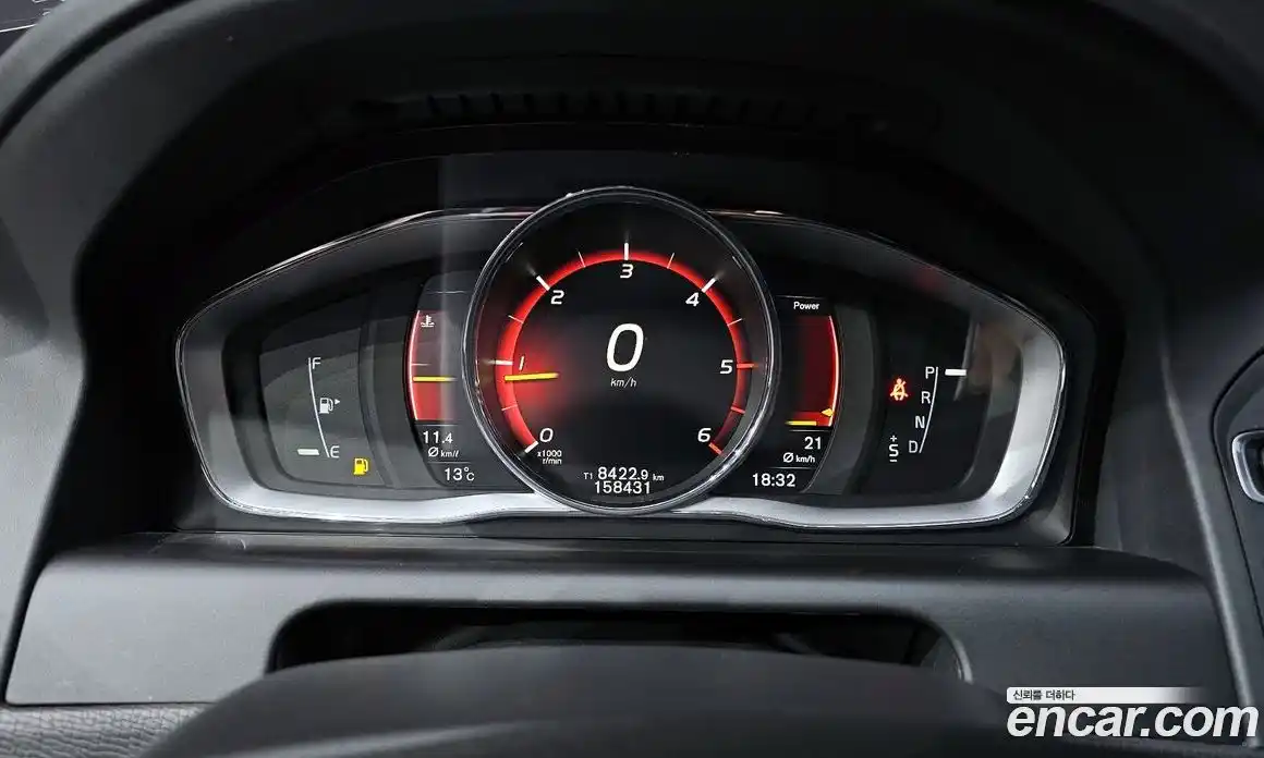 Volvo XC60 2017 2.0 гидро в Москве № 201045, фото 8
