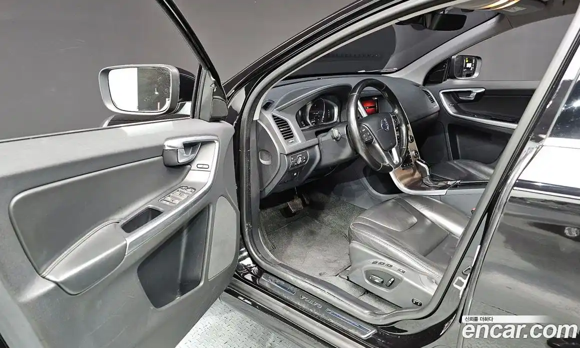 Volvo XC60 2017 2.0 гидро в Москве № 201045, фото 10