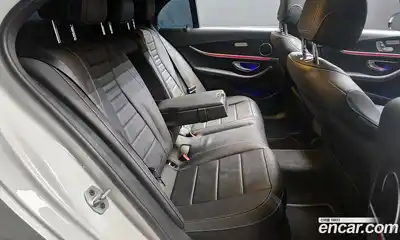Mercedes-Benz E-Class 2022 2.0 гидро, миниатюра 12