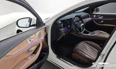 Mercedes-Benz E-Class 2022 2.0 гидро в Москве № 206580, миниатюра 10