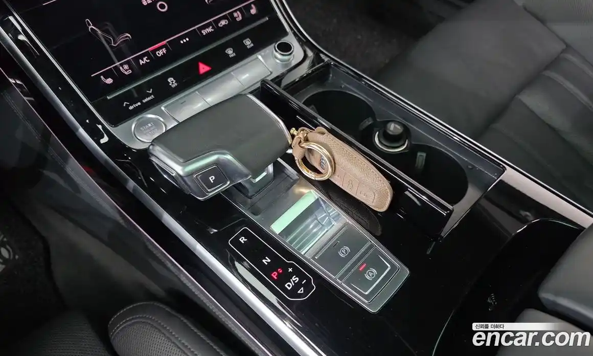 Audi A8 2019 3.0 гидро в Москве № 212625, фото 9