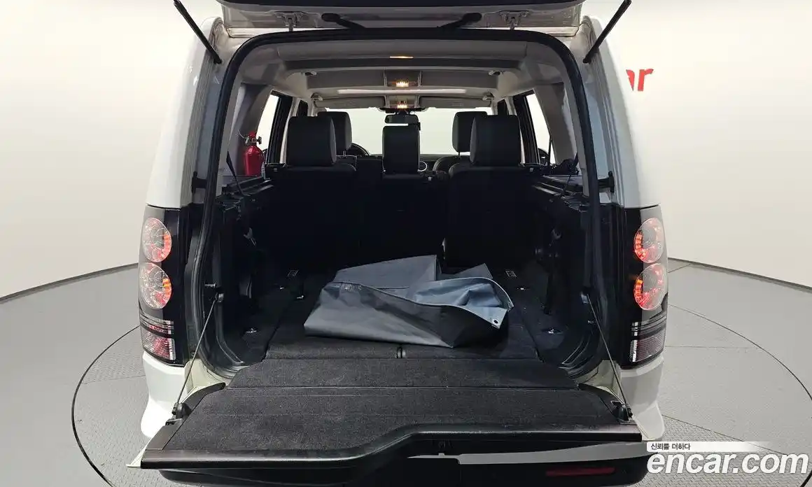 Land Rover Discovery 2014 3.0 гидро в Москве № 213710, фото 20
