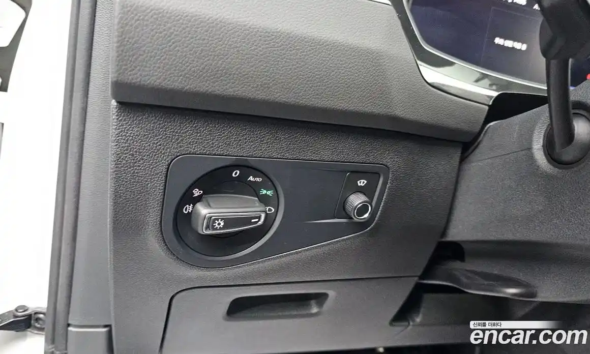 Volkswagen Tiguan 2021 2.0 гидро в Москве № 215100, фото 12