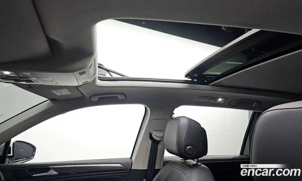 Volkswagen Tiguan 2021 2.0 гидро в Москве № 215100, фото 18