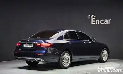 Mercedes-Benz E-Class 2022 2.0 гидро, миниатюра 2
