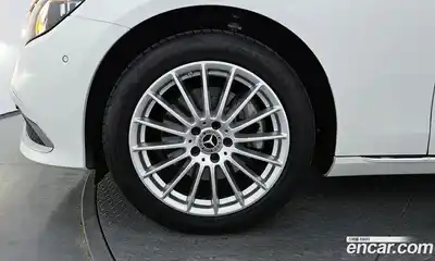 Mercedes-Benz E-Class 2023 2.0 гидро, миниатюра 5