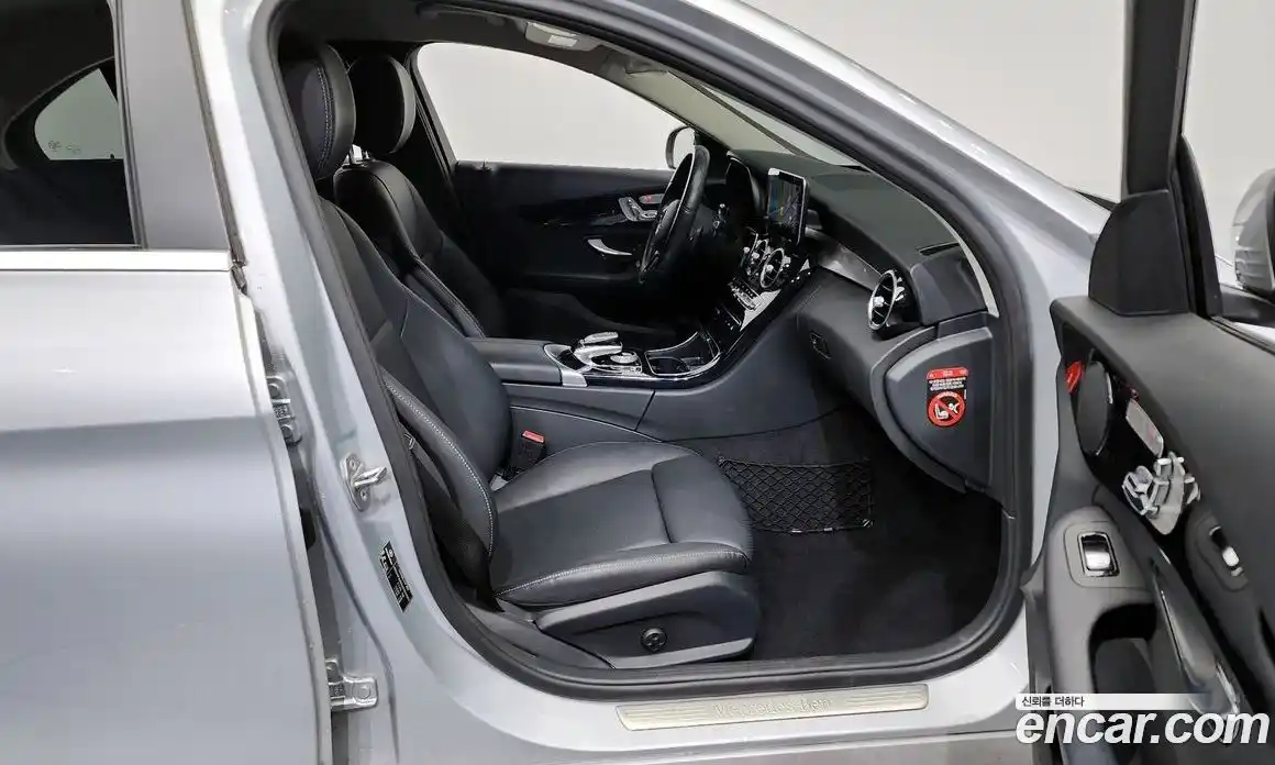 Mercedes-Benz C-Class 2019 2.0 гидро в Москве № 224758, фото 11