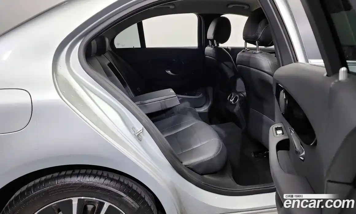 Mercedes-Benz C-Class 2019 2.0 гидро в Москве № 224758, фото 12