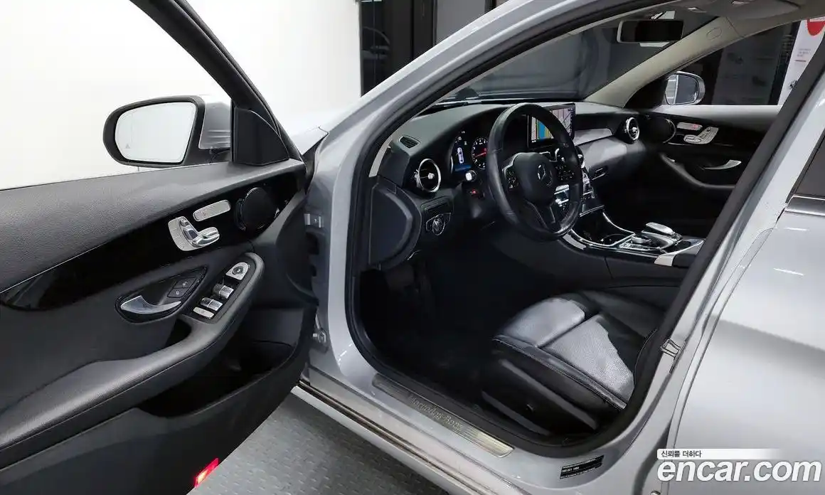 Mercedes-Benz C-Class 2019 2.0 гидро в Москве № 224758, фото 10