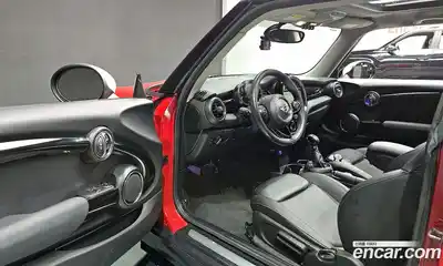 Mini Cooper 2015 1.5 гидро в Москве № 226962, миниатюра 11