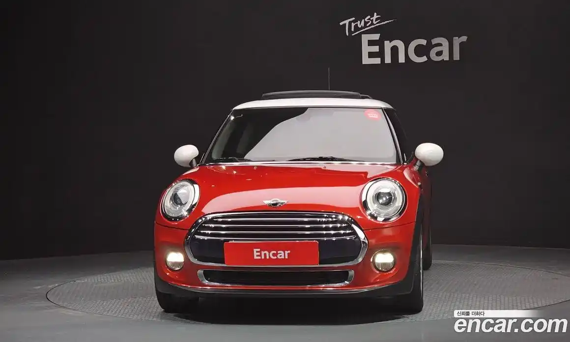Mini Cooper 2015 1.5 гидро в Москве № 226962, фото 3