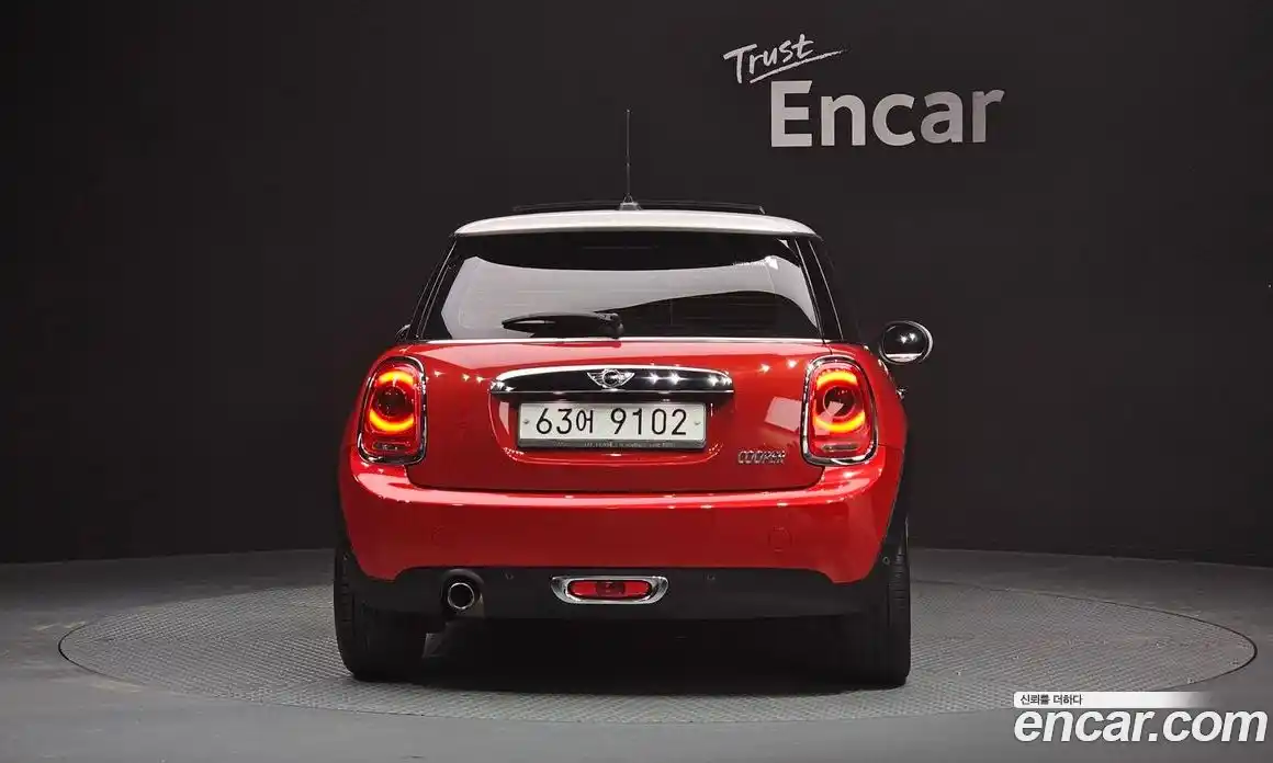 Mini Cooper 2015 1.5 гидро в Москве № 226962, фото 4