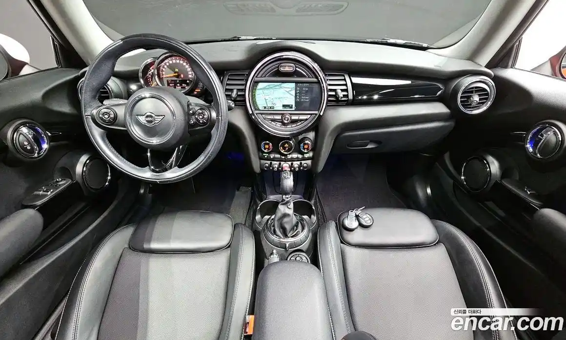 Mini Cooper 2015 1.5 гидро в Москве № 226962, фото 7