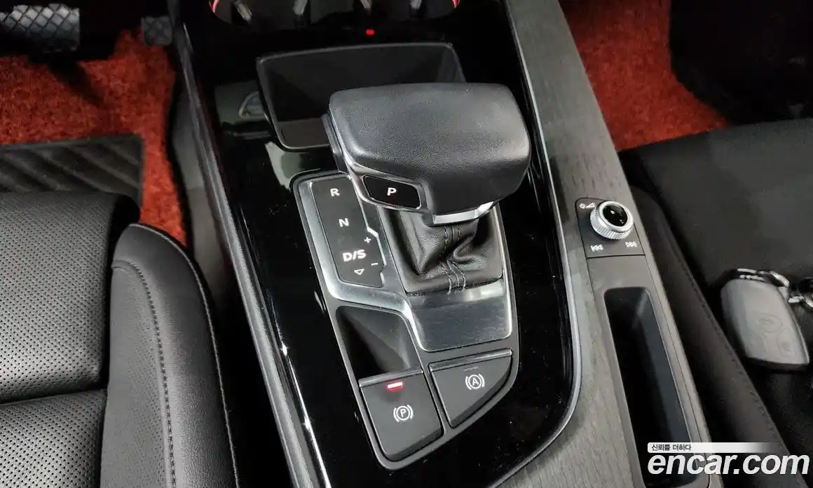 Audi A4 2023 2.0 гидро в Москве № 228698, фото 9