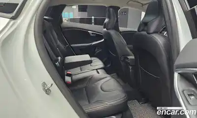 Volvo V40 2018 2.0 гидро в Москве № 230497, миниатюра 12
