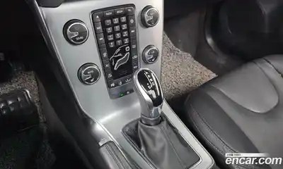 Volvo V40 2018 2.0 гидро в Москве № 230497, миниатюра 9