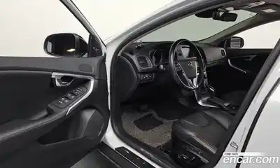 Volvo V40 2018 2.0 гидро в Москве № 230497, миниатюра 10