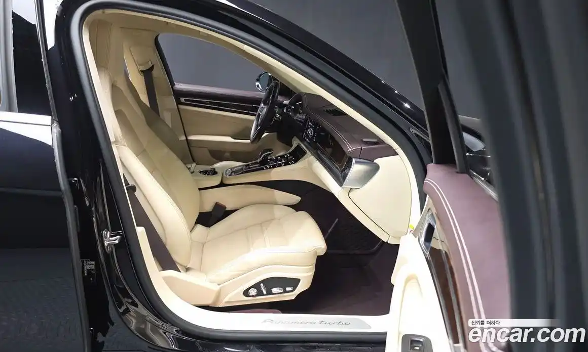 Porsche Panamera 2017 4.0 гидро в Москве № 231009, фото 11
