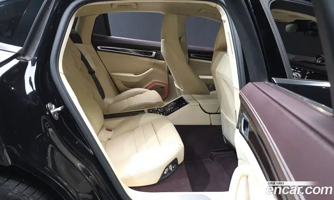 Porsche Panamera 2017 4.0 гидро в Москве № 231009, фото 12
