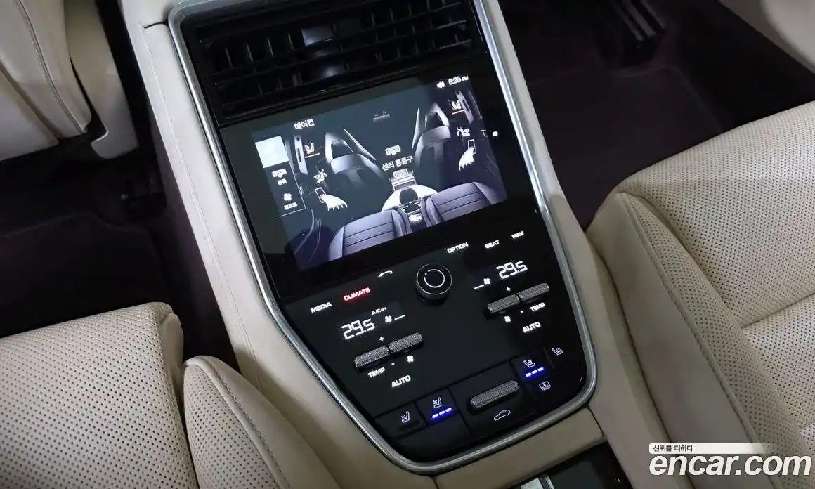 Porsche Panamera 2017 4.0 гидро в Москве № 231009, фото 18