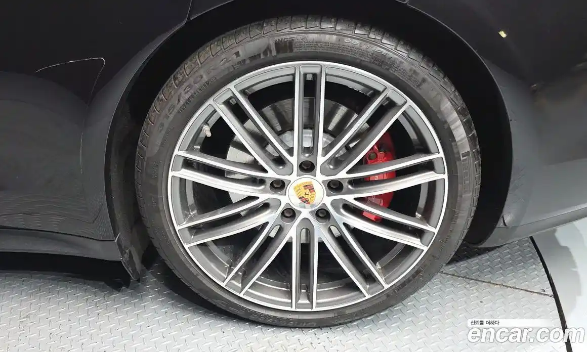 Porsche Panamera 2017 4.0 гидро в Москве № 231009, фото 5
