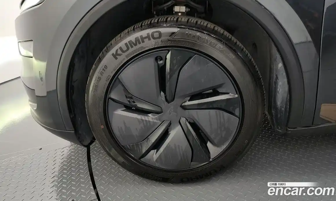 Tesla Model Y 2025 0.2 гидро в Москве № 231669, фото 5