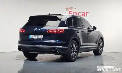Volkswagen Touareg 2023 3.0 гидро в Москве № 232115, миниатюра 2