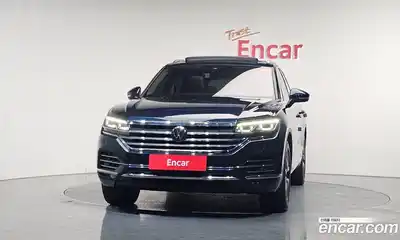 Volkswagen Touareg 2023 3.0 гидро в Москве № 232115, миниатюра 3