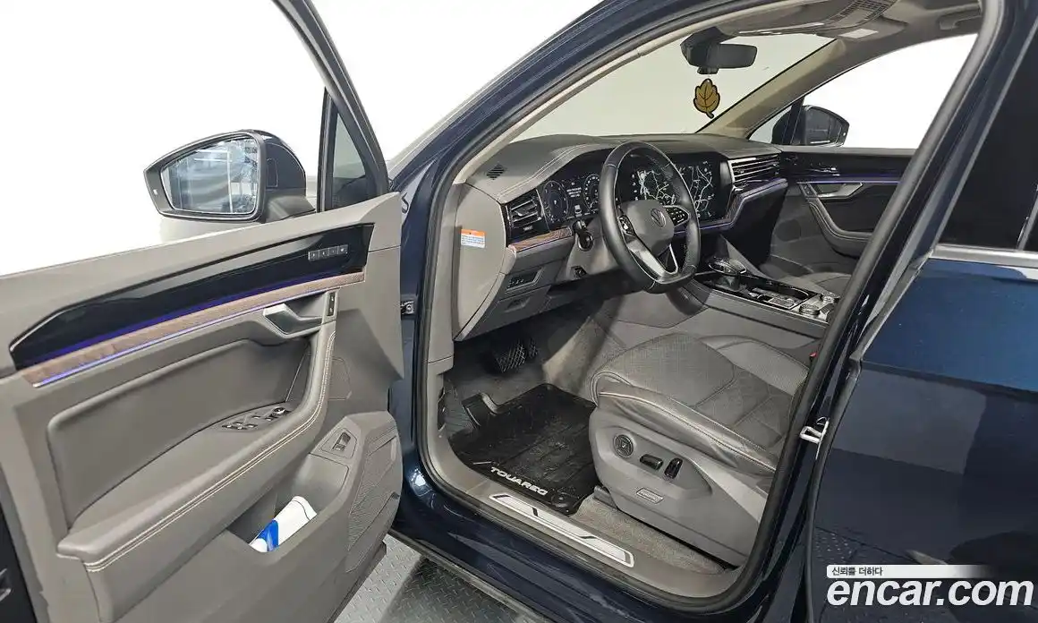 Volkswagen Touareg 2023 3.0 гидро в Москве № 232115, фото 10