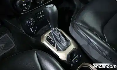 Jeep Renegade 2017 2.0 гидро в Москве № 232468, миниатюра 9