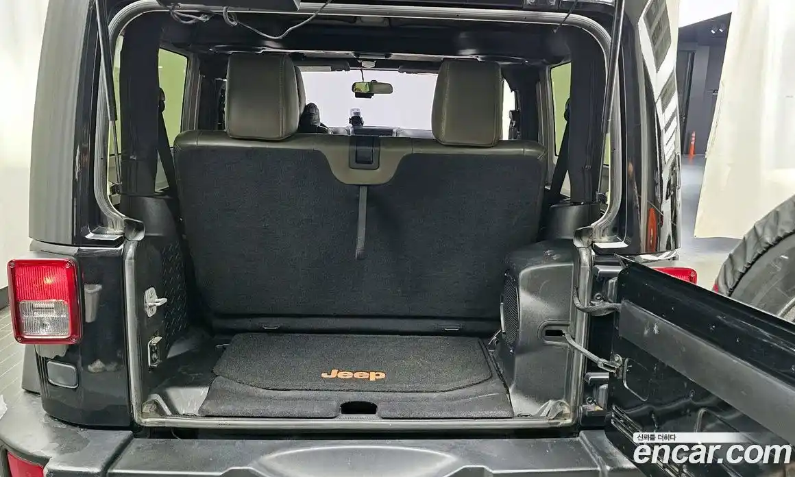 Jeep Wrangler 2011 3.8 гидро в Москве № 232743, фото 20
