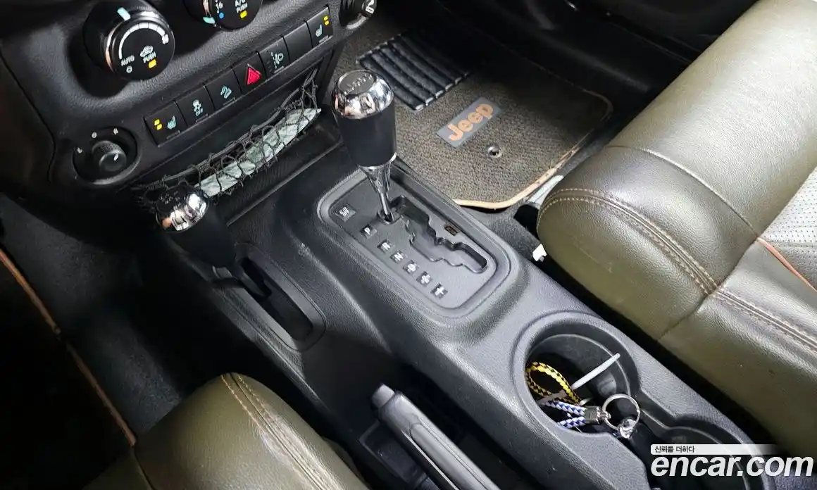 Jeep Wrangler 2011 3.8 гидро в Москве № 232743, фото 9