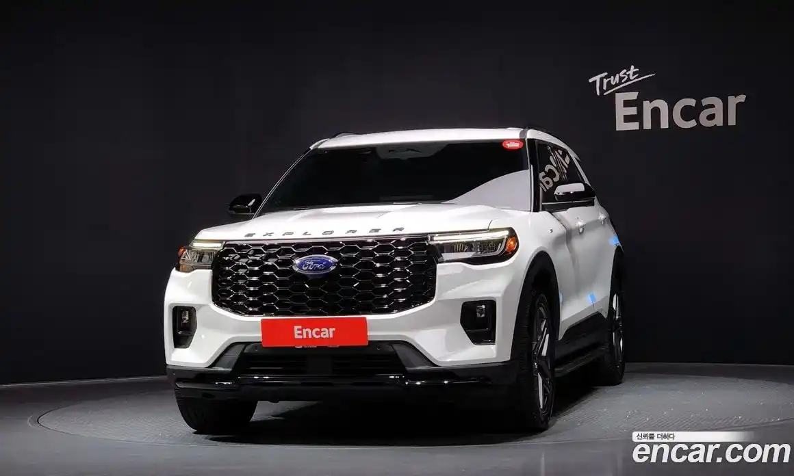 Ford Explorer 2025 2.3 гидро в Москве № 233185, фото 3