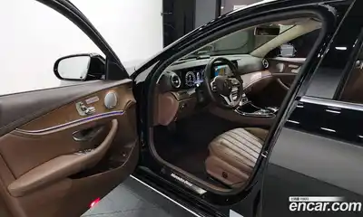 Mercedes-Benz E-Class 2020 2.0 гидро, миниатюра 11