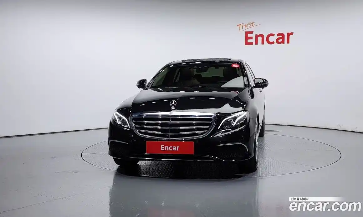 Mercedes-Benz E-Class 2020 2.0 гидро, фото 3