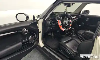 Mini Cooper 2015 2.0 гидро в Москве № 253460, миниатюра 11
