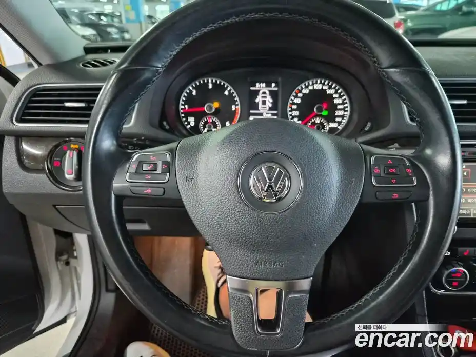 Volkswagen Passat 2015 2.0 гидро в Москве № 255244, фото 11