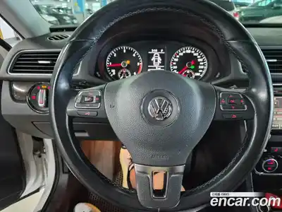 Volkswagen Passat 2015 2.0 гидро в Москве № 255244, миниатюра 11