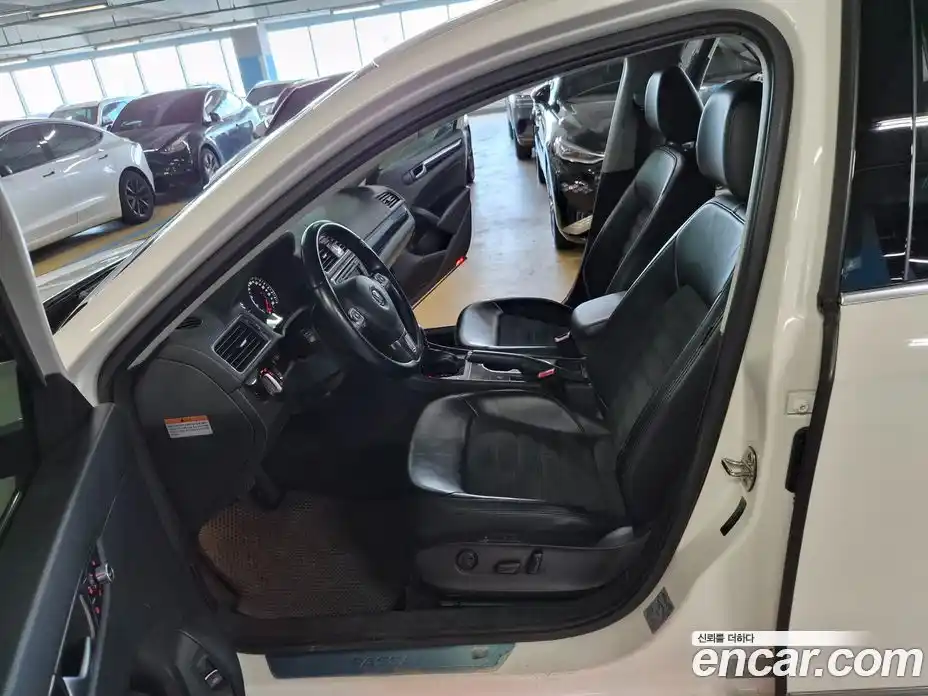 Volkswagen Passat 2015 2.0 гидро в Москве № 255244, фото 18