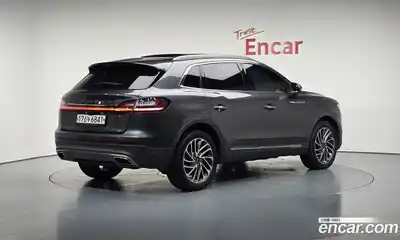 Lincoln Nautilus, 2020