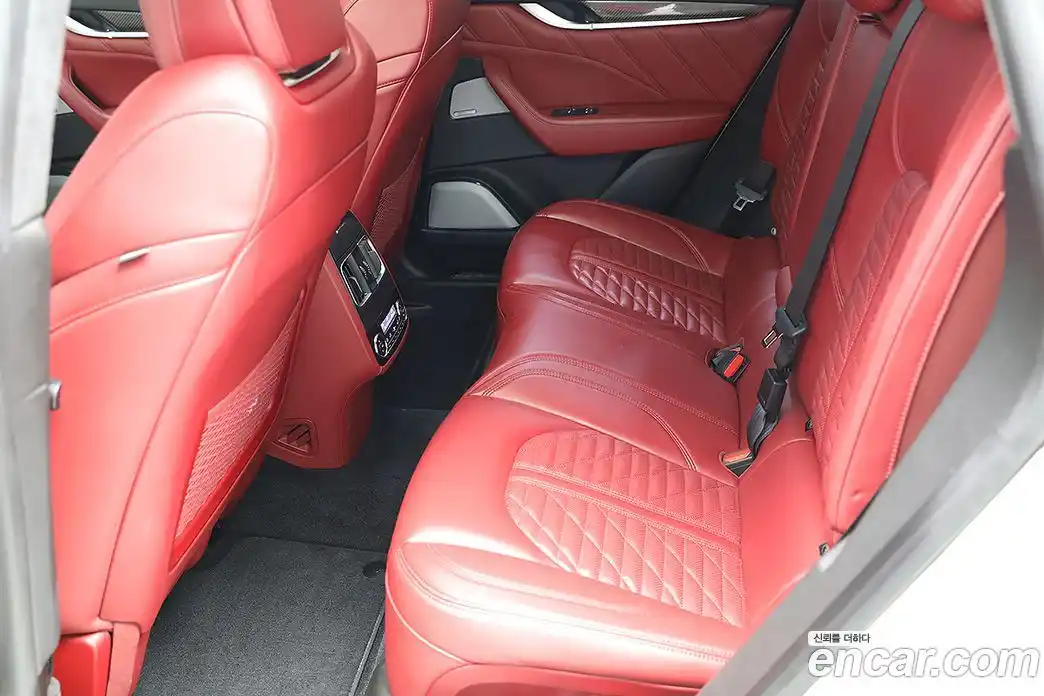 Maserati Levante 2020 3.8 гидро в Москве № 255997, фото 11